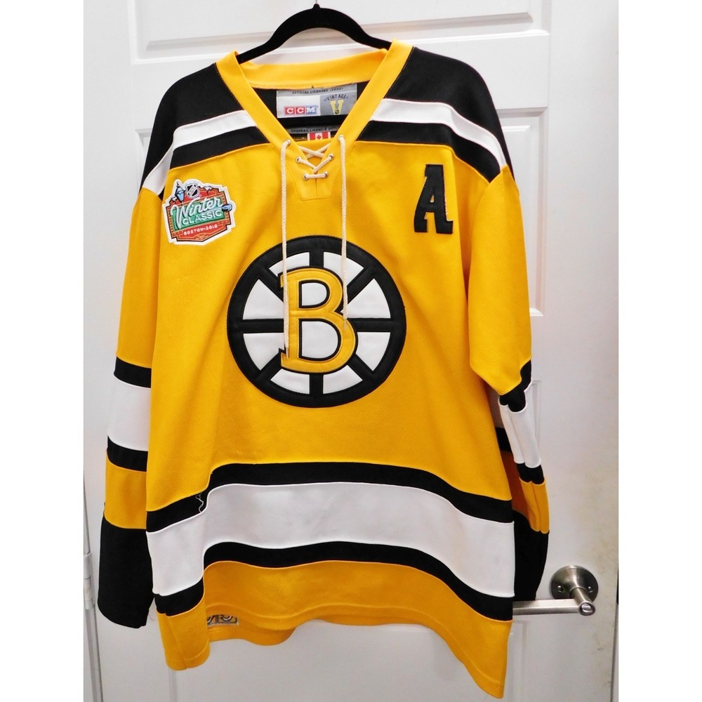 Boston Bruins CCM Vintage 2010‎ Winter Classic Cam Neely Jersey Size 52